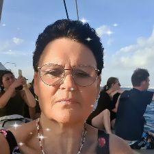 Jeg søger veninder.