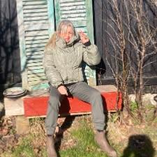 Humoristisk pige søge veninde .