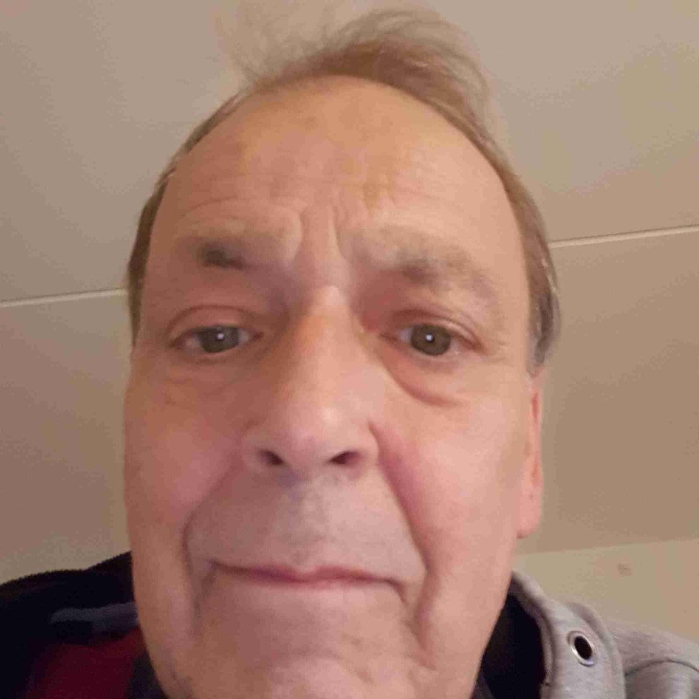 71 år gammel ung mand