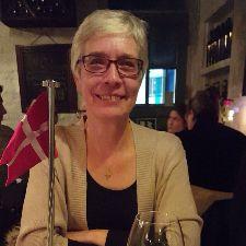 Søger venner bekendte.