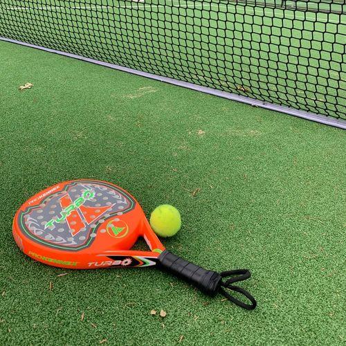 Leder efter Padel spillere