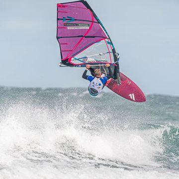 windsurfing