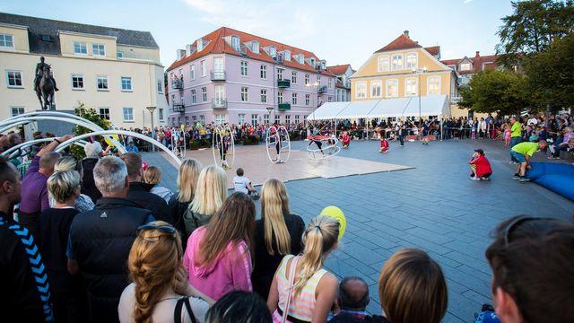 Opvisning på torvet til Kultur- og Idrætsnatten